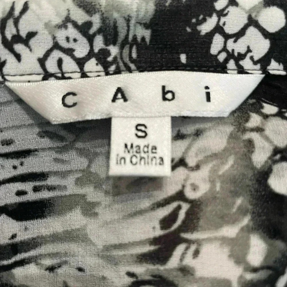 CAbi Sheer Button Down Long-sleeve Snakeskin Python Blouse S - Picture 4 of 6